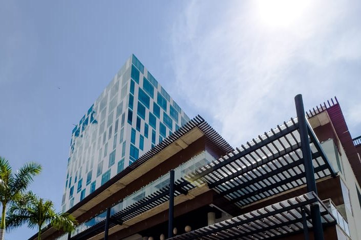 The building that houses Mayan Medical Group and Medgenik in Cancún, Mexico